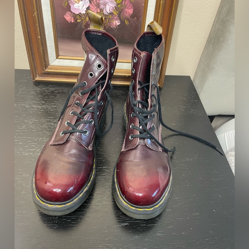 Dr. Martens Vegan 1460 Cherry Red Oxford Rub Off lace up boots size 10W/8M